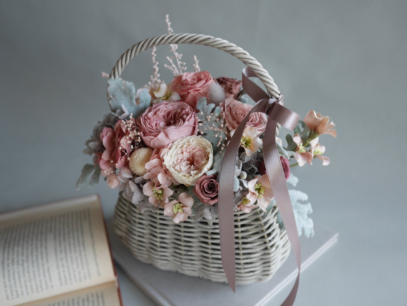 花店decoraさまのバスケットアレンジメント